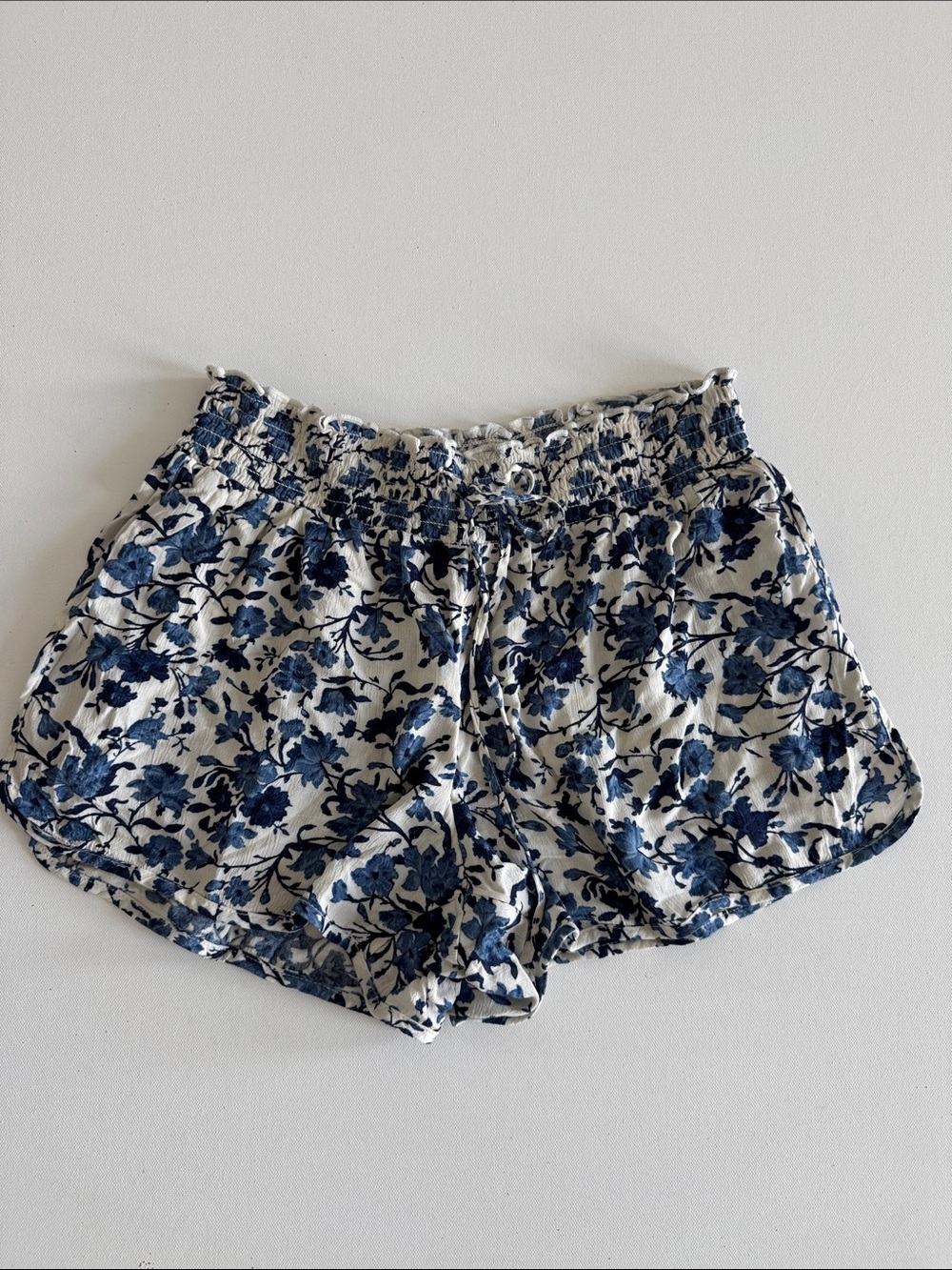 American Eagle Outfitters Blue Floral Elastic-Waist Shorts